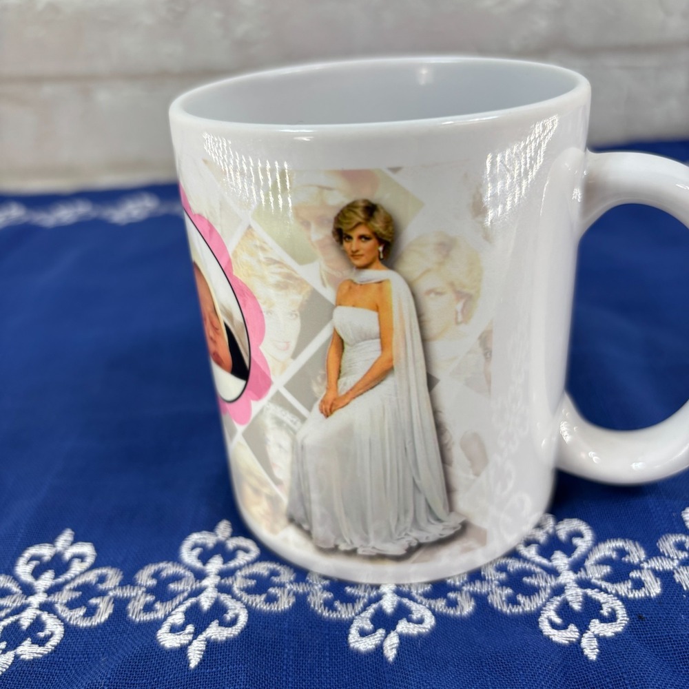 Princess Charlotte Commemorative Mug 2015 Birth - Princess Diana Photo Collage
